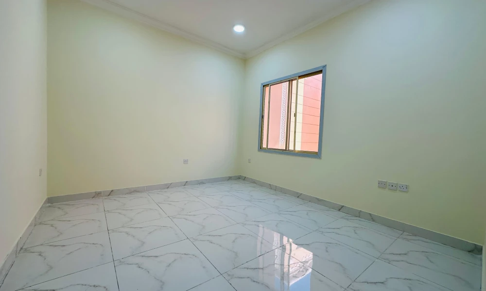 5BR VILLA | UNFURNISHED | DEDICATED PARKING small 2