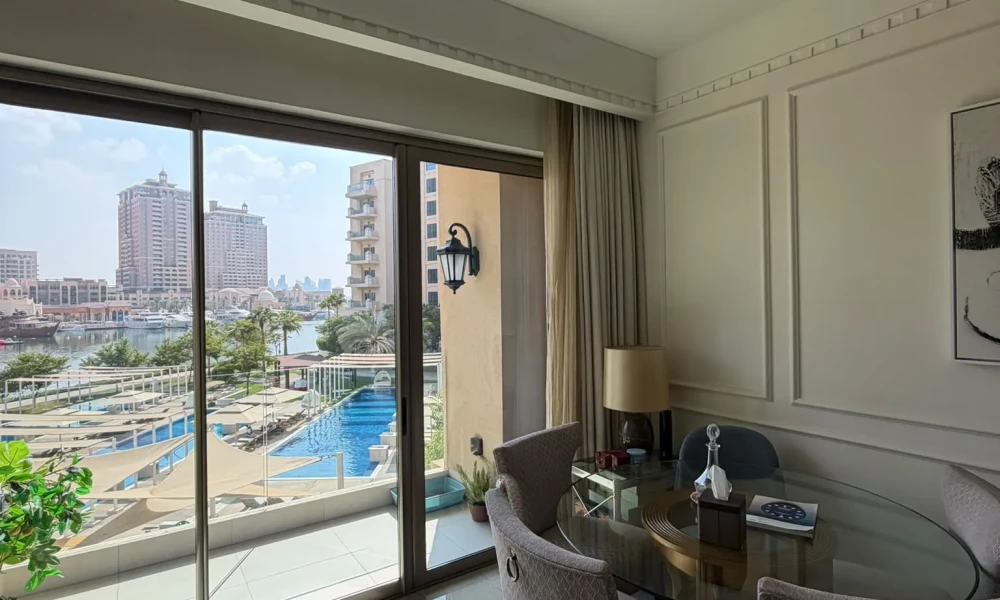 Luxury 1Bhk Apartment in St. Regis Marsa Arabia  small 3
