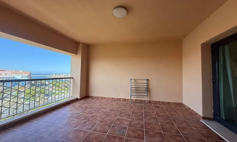 BILLS INCL. FF STUDIO W/ FULL AMENITIES + BALCONY - Image 9