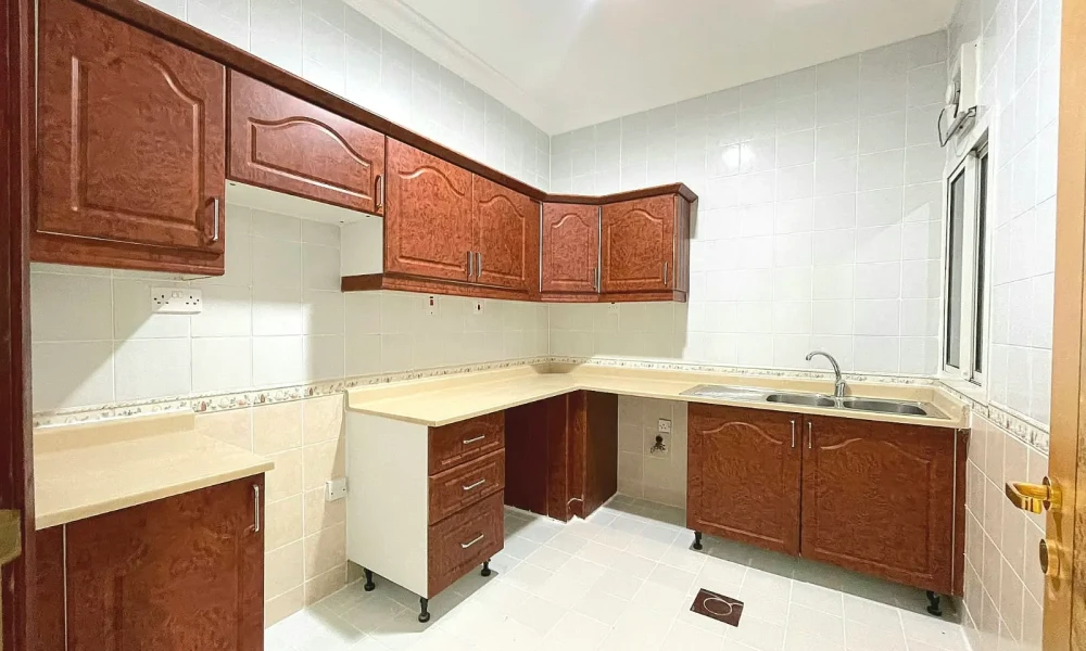 SPACIOUS 3 BR | UNFURNISHED | GYM & PARKING - Image 6