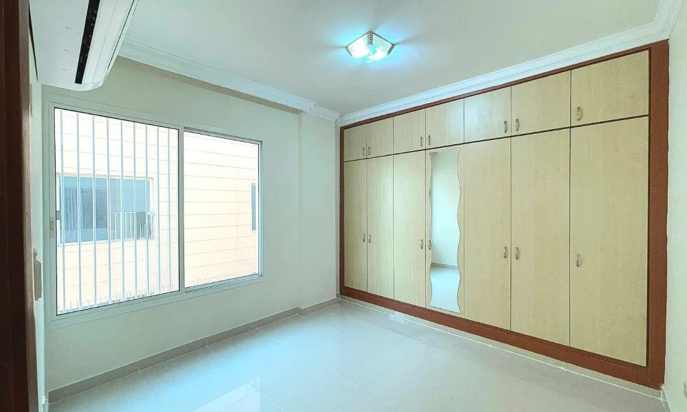 SPACIOUS 3 BR | UNFURNISHED | GYM & PARKING - Image 4
