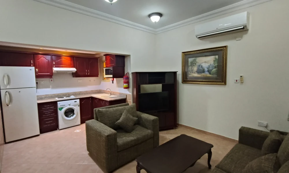 2 BR FULLY FURNISHED W/POOL & GYM | AIN KHALID - Image 5