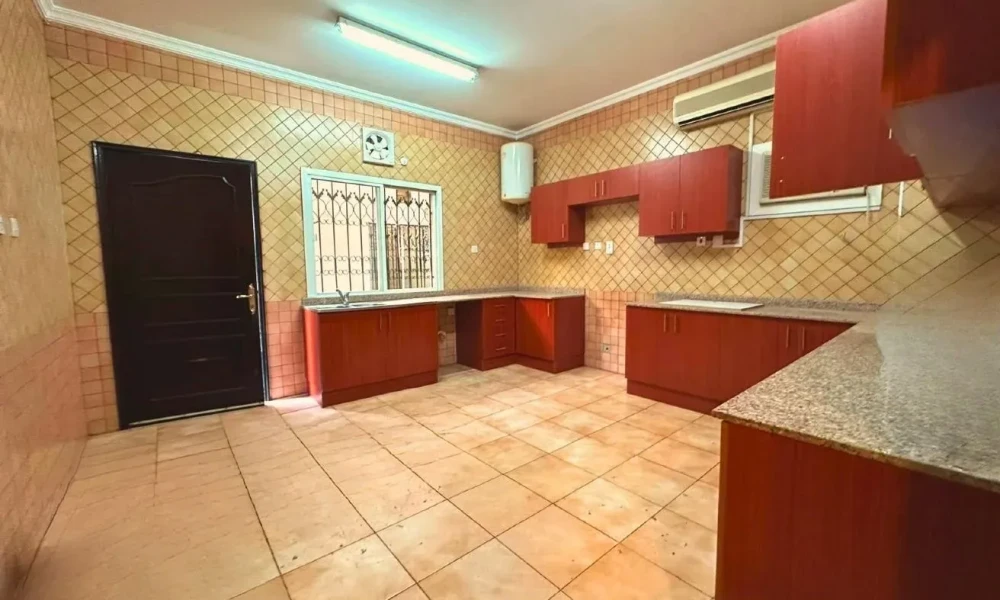 SPACIOUS 5BR+MAID | PRIVATE POOL | FOR RENT - Image 7
