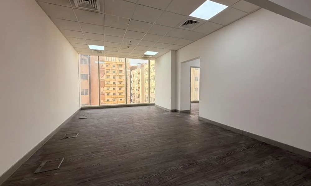 SEMI FITTED OFFICE | BILLS INCLUDED | RECEPTION - Image 4