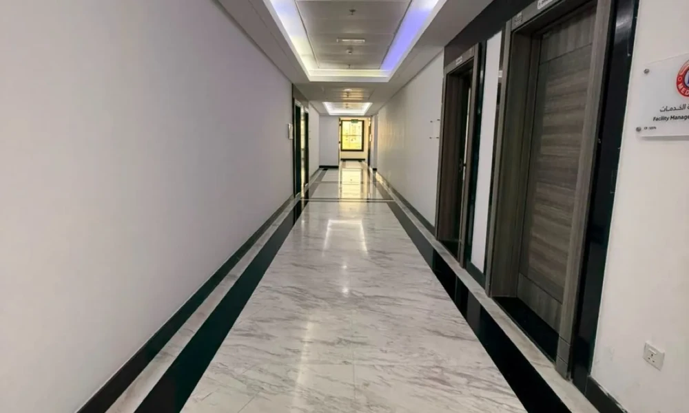 SEMI FITTED OFFICE | BILLS INCLUDED | RECEPTION small 2