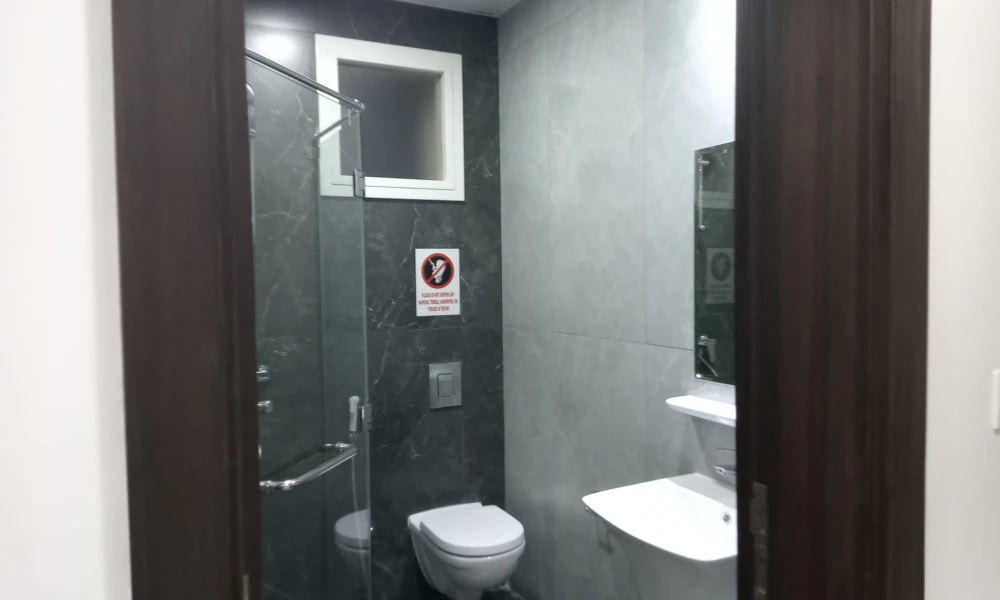 FULLY FURNISHED 2BR APT WITH POOL & GYM  - Image 8