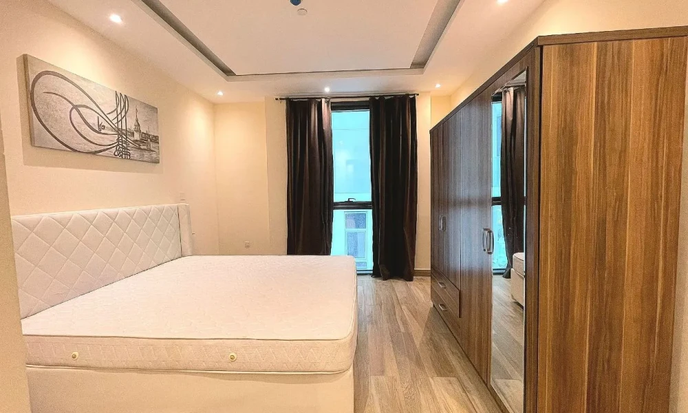 1BR APARTMENT | BILLS COVERED | POOL & GYM small 2