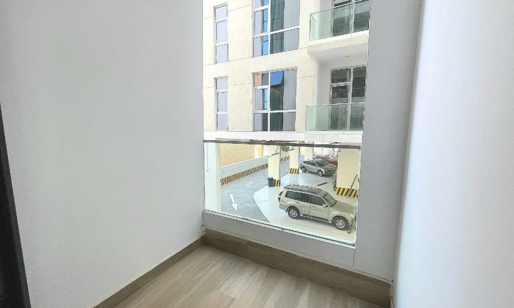 1BR APARTMENT | BILLS COVERED | POOL & GYM - Image 7