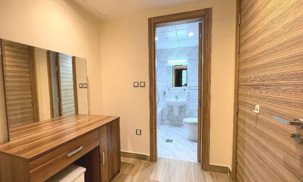 1BR APARTMENT | BILLS COVERED | POOL & GYM - Image 6