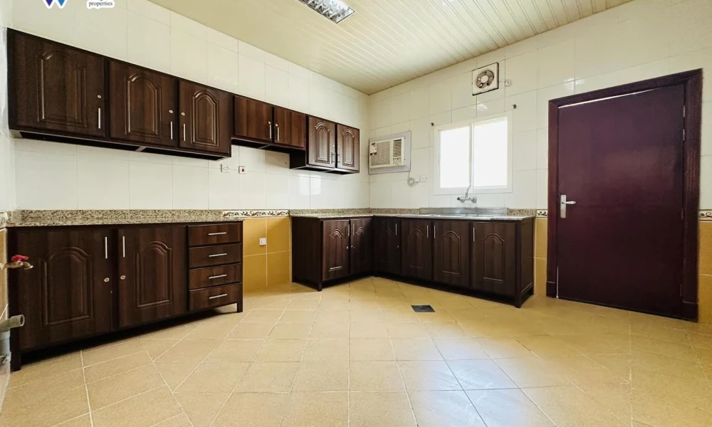 6 BR VILLA | UNFURNISHED | DEDICATED PARKING  - Image 6