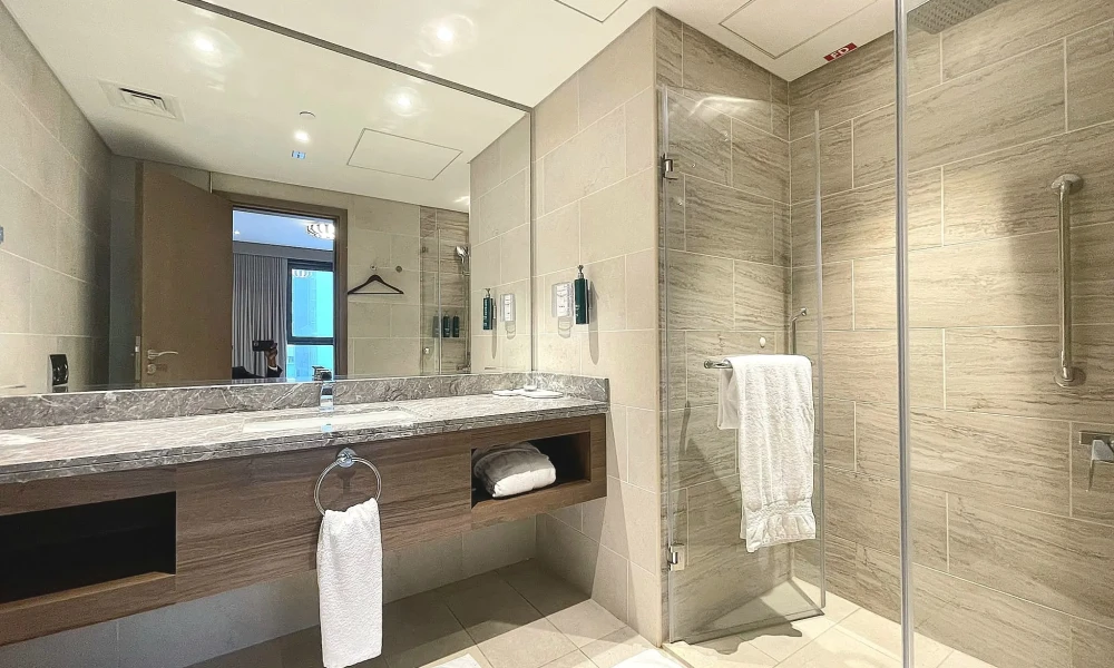 FULLY FURNISHED 2 BR | PREMIUM AMENITIES - Image 9