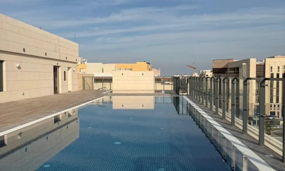 1 BR FOR SALE W/ BALCONY FURNISHED BOULEVARD VIEW - Image 6
