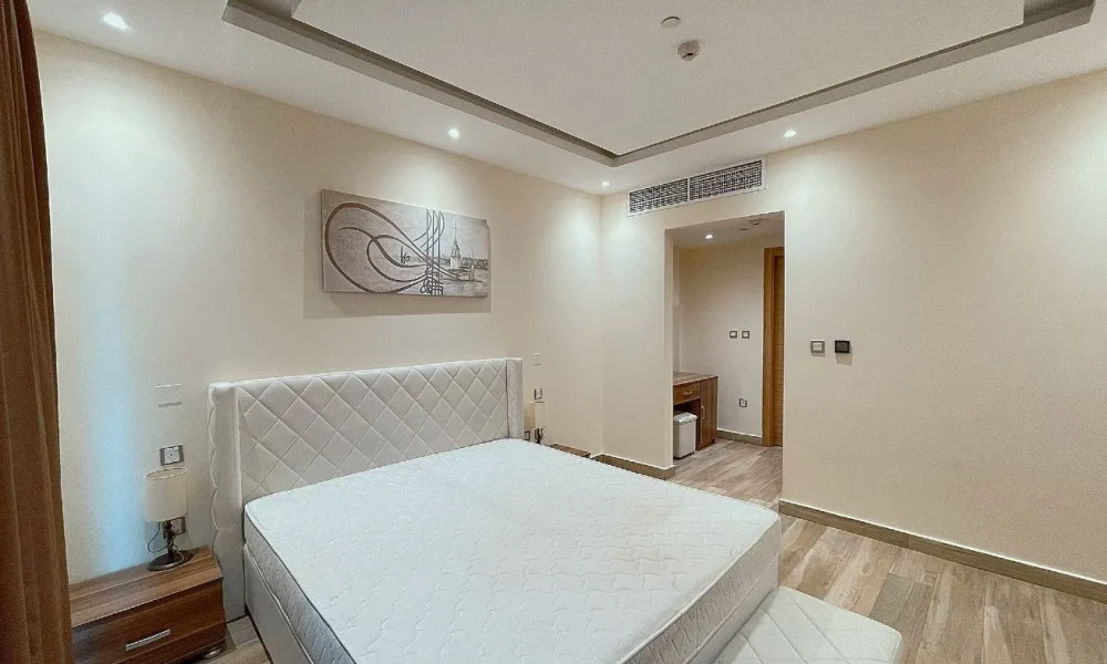 SPACIOUS 1BR | BILLS INCLUDED | POOL & GYM small 3