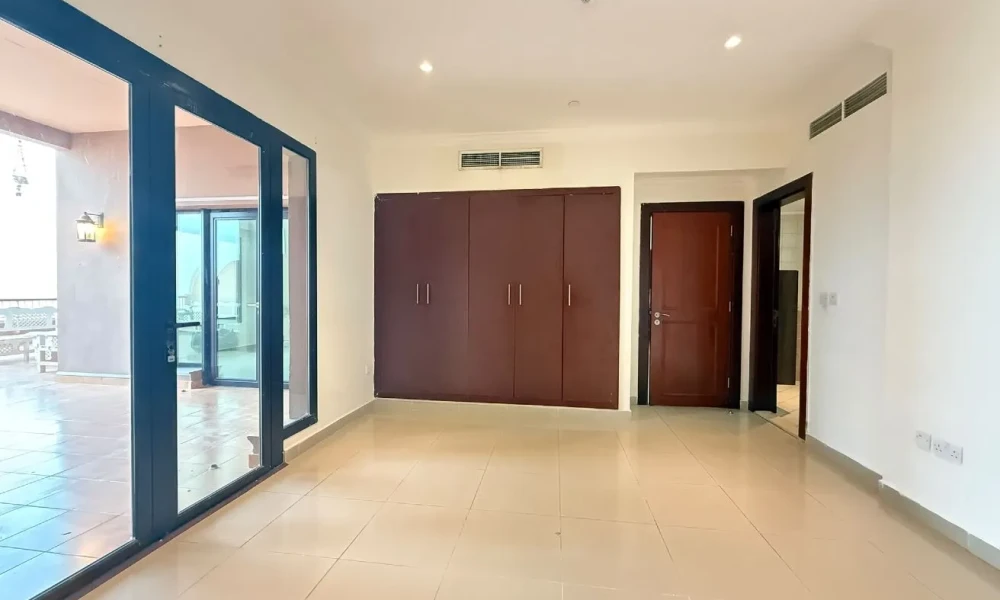 2 BR W/ HUGE BALCONY PLUS AMENITIES | SEA VIEW - Image 4