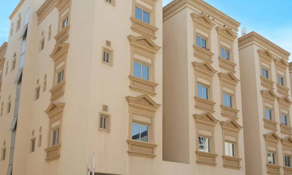 SPACIOUS 3 BHK FULLY FURNISHED | PARKING AREA - Image 9