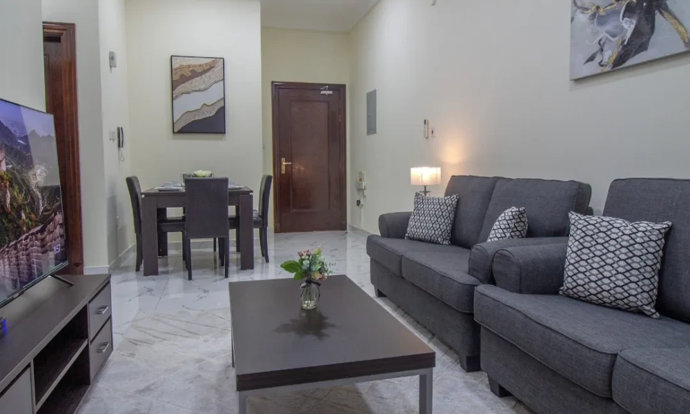 SPACIOUS 3 BHK FULLY FURNISHED | PARKING AREA small 1