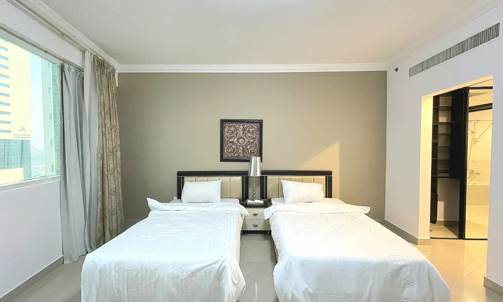 MODERN 3BR | FULLY FURNISHED | BALCONY - Image 5
