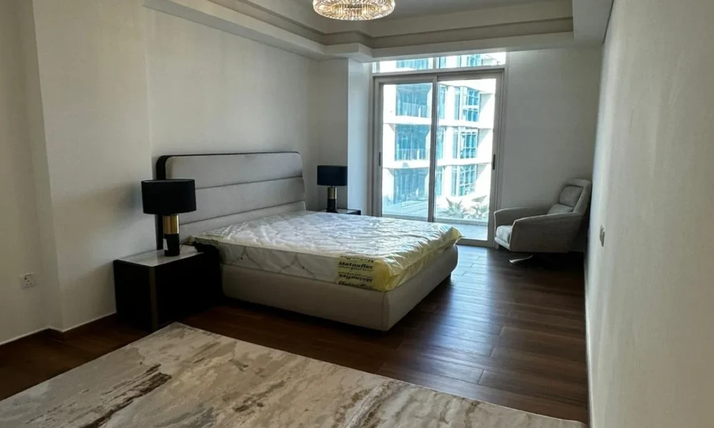 FURNISHED 1BHK W/ VERANDA | ACCESS TO FACILITIES small 2