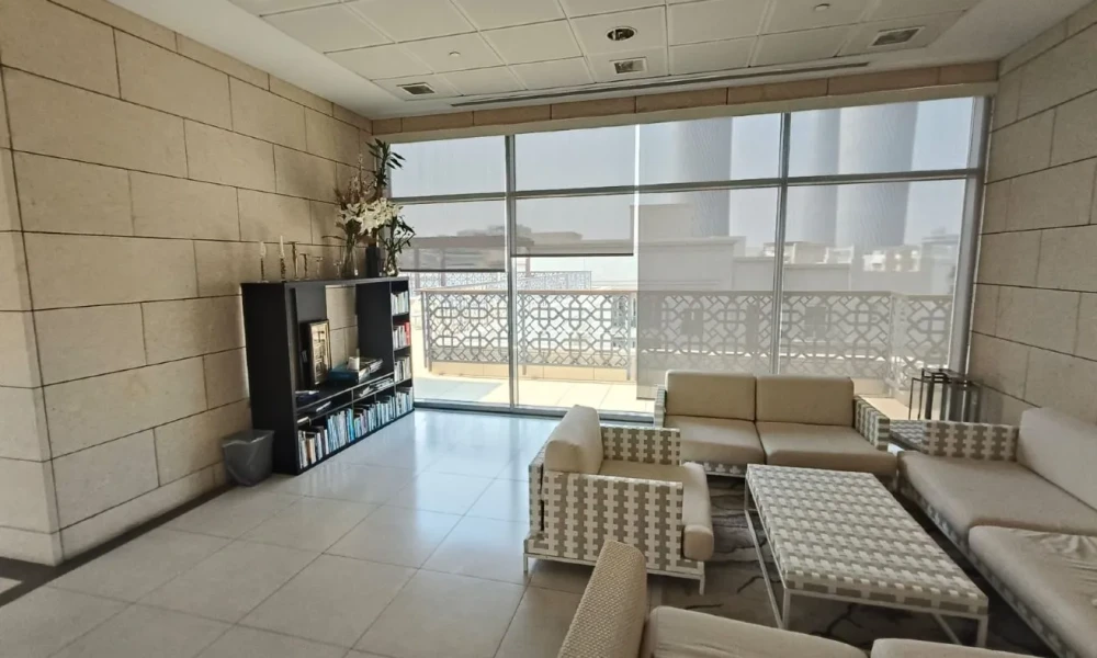 EXCLUSIVE DEAL | 2 BHK FF | QATAR COOL INCLUDING - Image 6