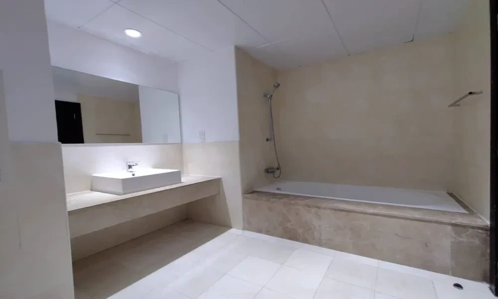 COZY 1 BR FURNISHED WITH BALCONY | WATER VIEW - Image 8