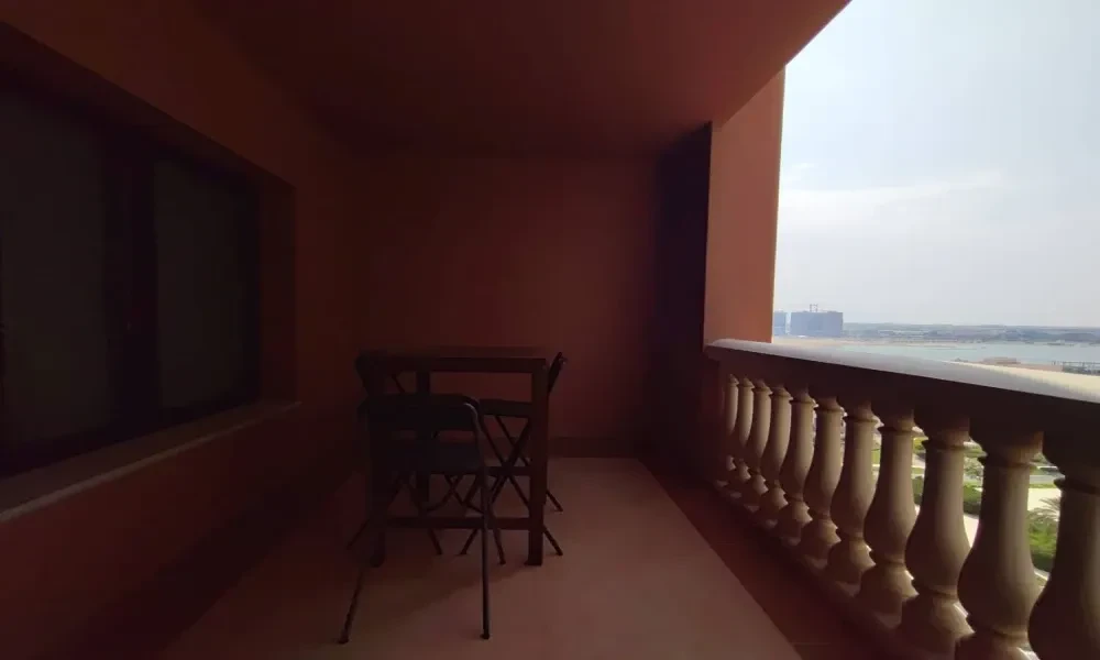 COZY 1 BR FURNISHED WITH BALCONY | WATER VIEW - Image 10