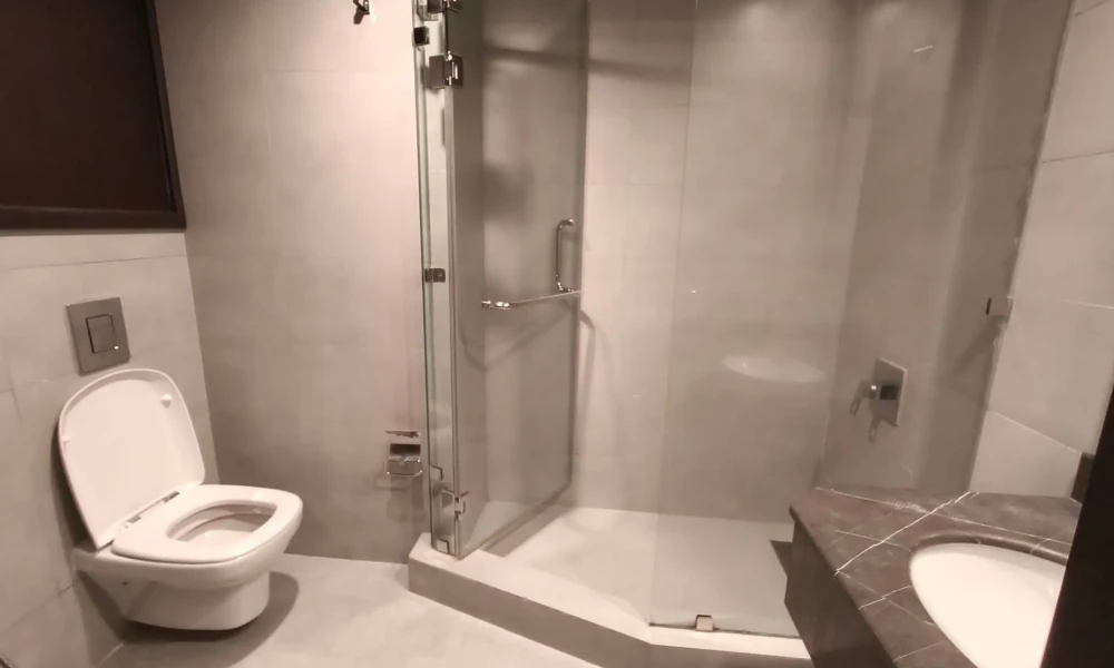 1 BR + OFFICE READY-TO-MOVE-IN | PRIME LOCATION - Image 6
