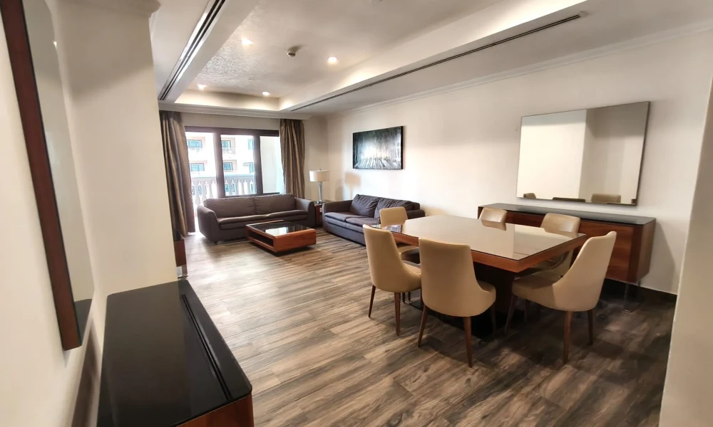 1 BR + OFFICE READY-TO-MOVE-IN | PRIME LOCATION - Image 5