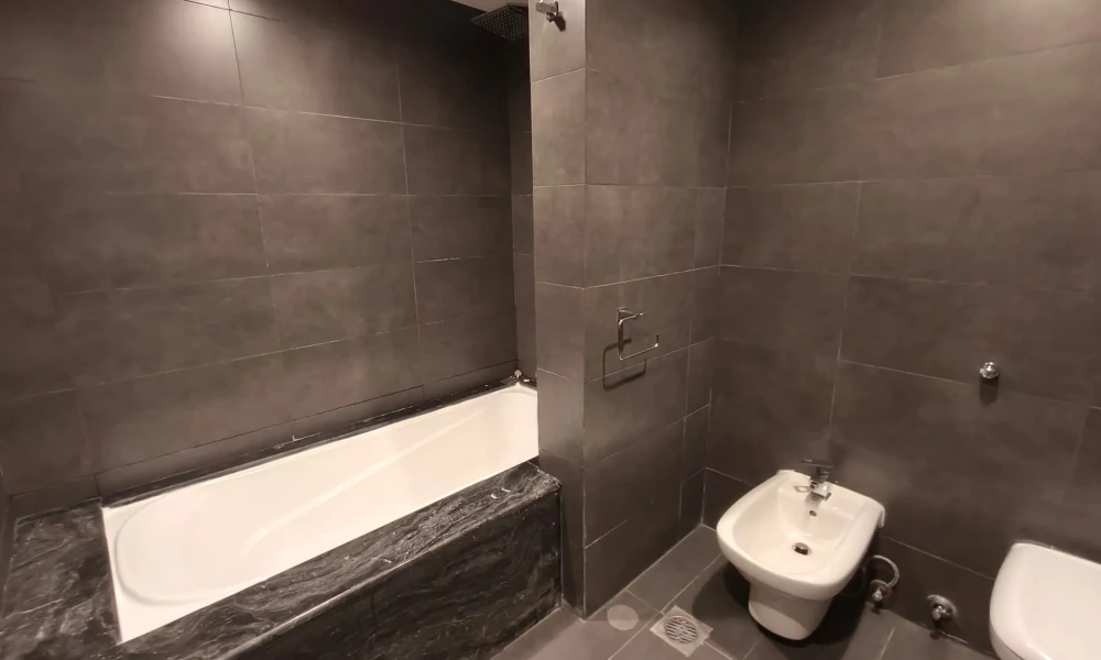 1 BR + OFFICE READY-TO-MOVE-IN | PRIME LOCATION - Image 7