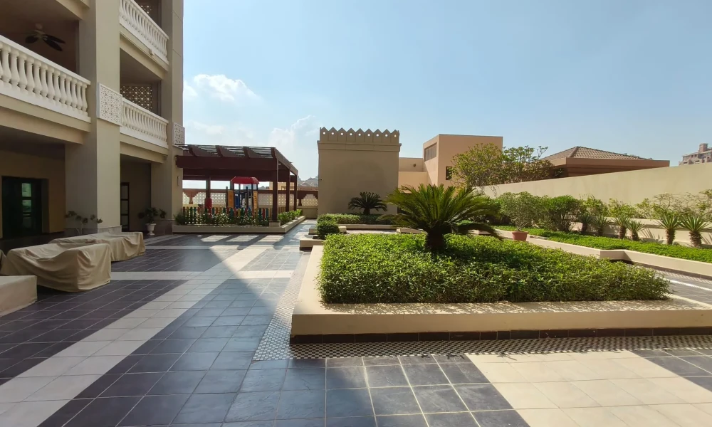 1 BR + OFFICE READY-TO-MOVE-IN | PRIME LOCATION - Image 8
