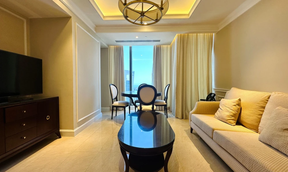 LUXURY 2 BR | ALL BILLS INCLUDED | PRIME LOCATION