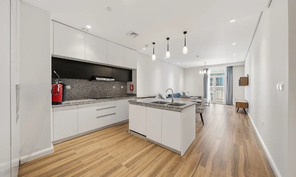 STUNNING 2BR W/ SEA VIEW| PRIVATE BALCONY| FORSALE - Image 4
