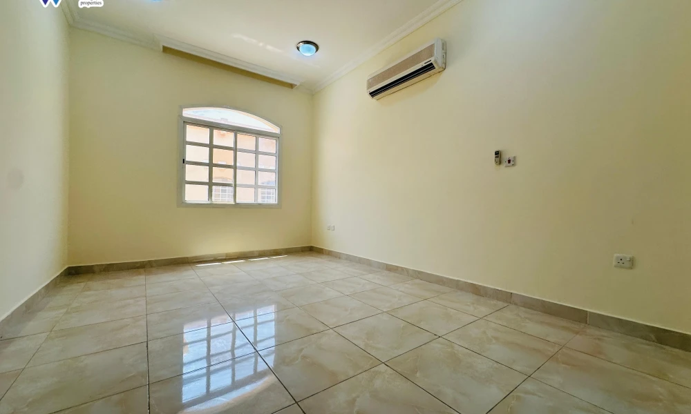 LUXURY 4BR VILLA | UNFURNISHED | PARKING  - Image 4
