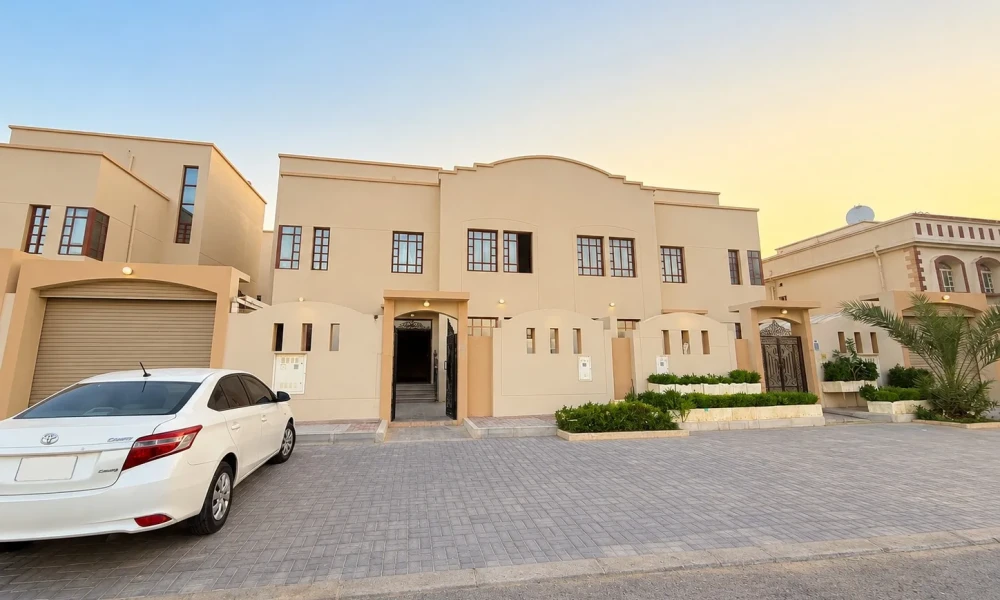 SPACIOUS 6BR VILLA | UNFURNISHED | PARKING AREA