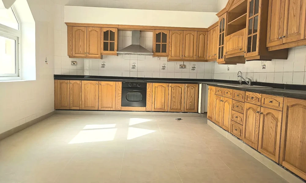 SPACIOUS 5BR VILLA | UNFURNISHED | PRIVATE POOL - Image 5