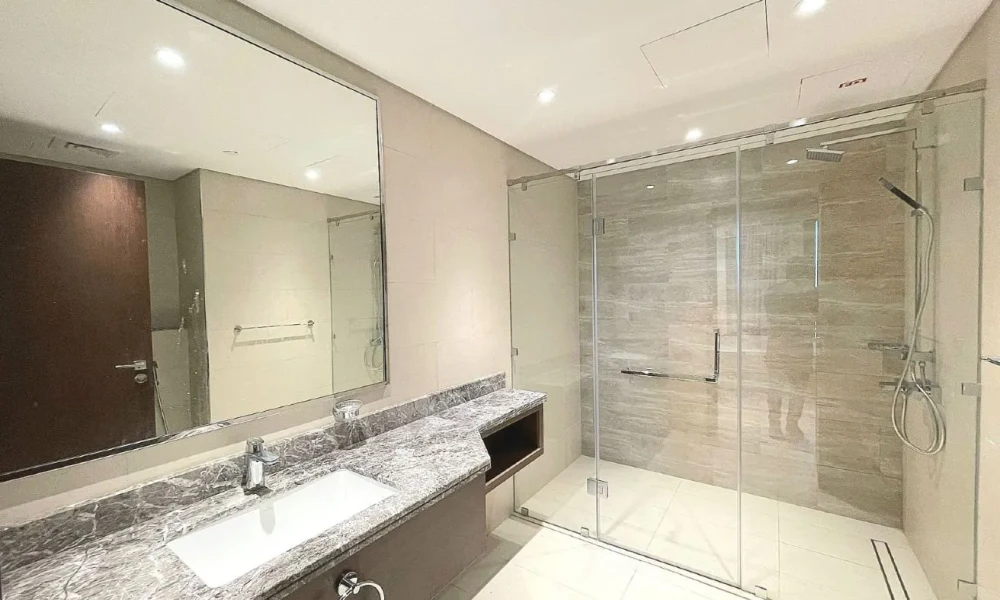 SPACIOUS 2BR + MAID | BALCONY | PARTIAL SEA VIEW - Image 7
