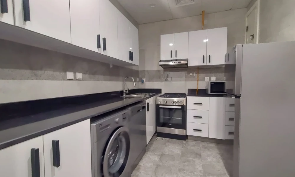 MODERN 2BR | FULLY FURNISHED | POOL & PARKING - Image 5