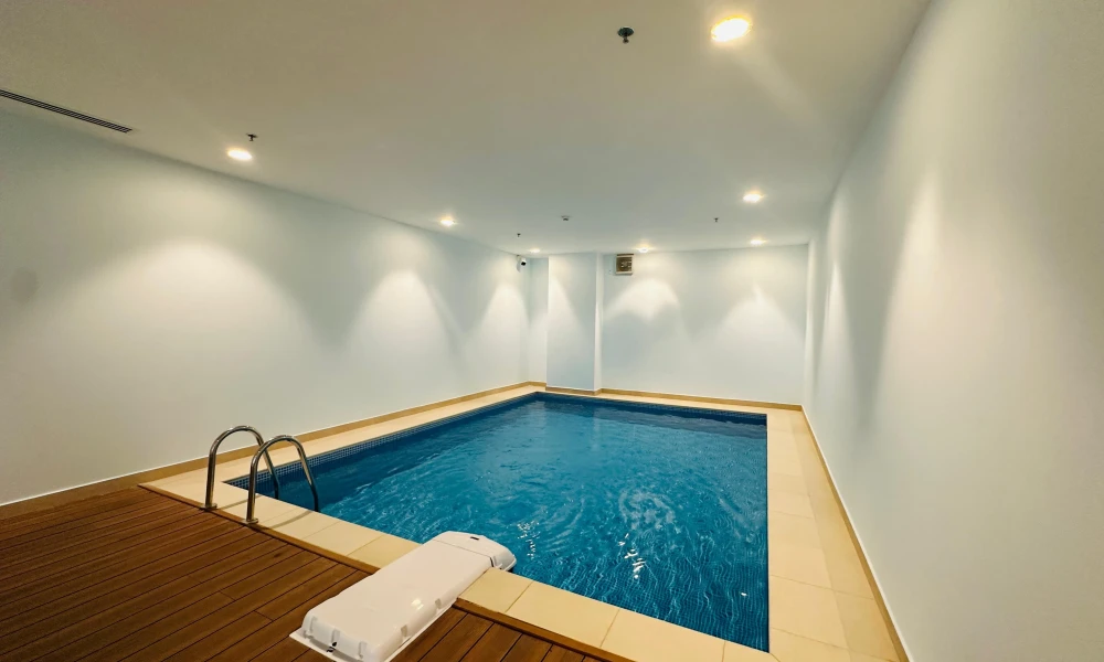 BILLS INCLUDED | SEMI-FURNISHED | POOL & GYM - Image 6
