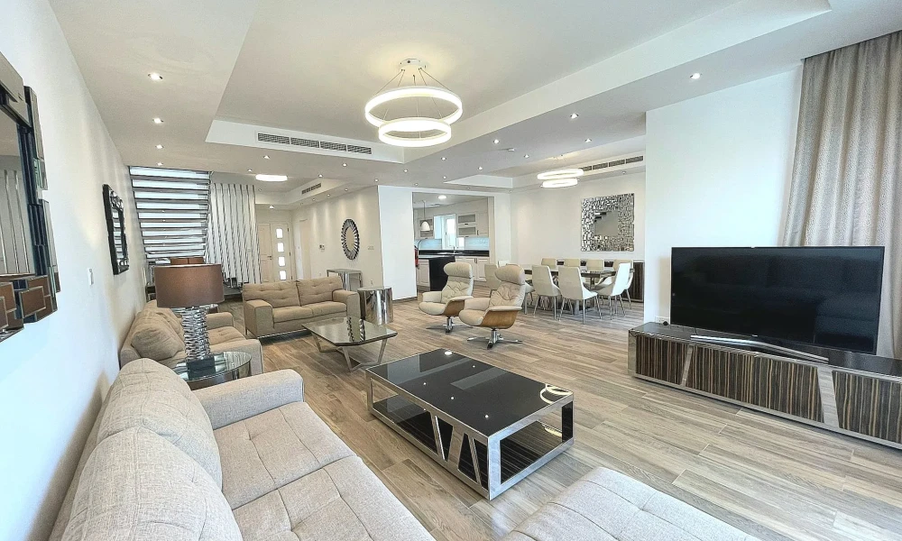 SPACIOUS 4BR VILLA | BILLS INCLUDED | PREMIUM AMENITIES