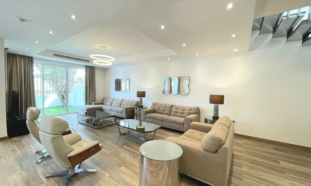 SPACIOUS 4BR VILLA | BILLS INCLUDED | PREMIUM AMENITIES small 3
