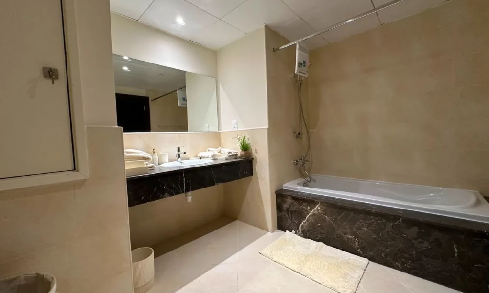 FULLY FURNISED 1 BR | BEAUTIFUL INTERIOR | BALCONY - Image 6
