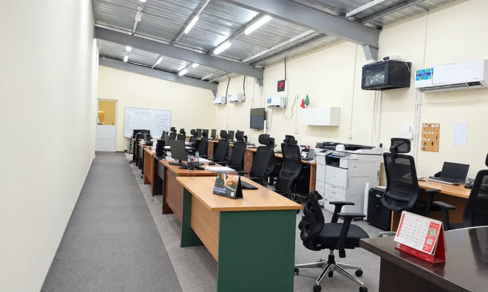 SPACIOUS WAREHOUSE | UNFURNISHED | INDUSTRIAL AREA small 3