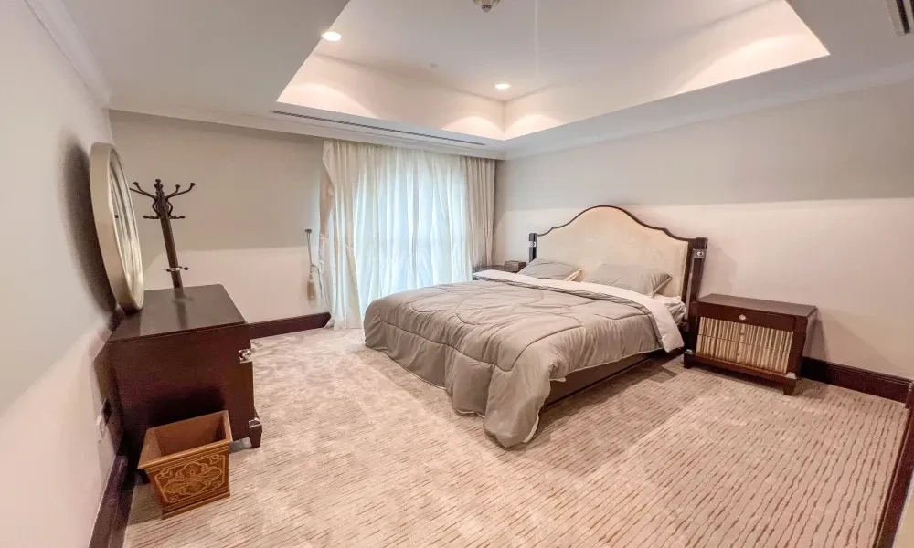 LUXURY PENTHOUSE W/ MAJLIS FOR SALE IN PEARL QATAR - Image 6