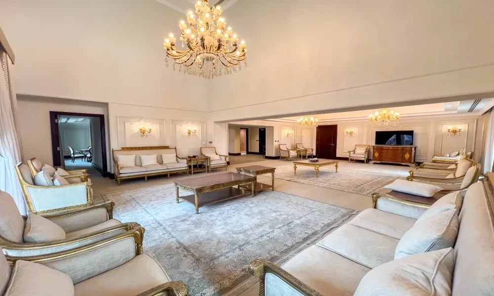 LUXURY PENTHOUSE W/ MAJLIS FOR SALE IN PEARL QATAR small 1