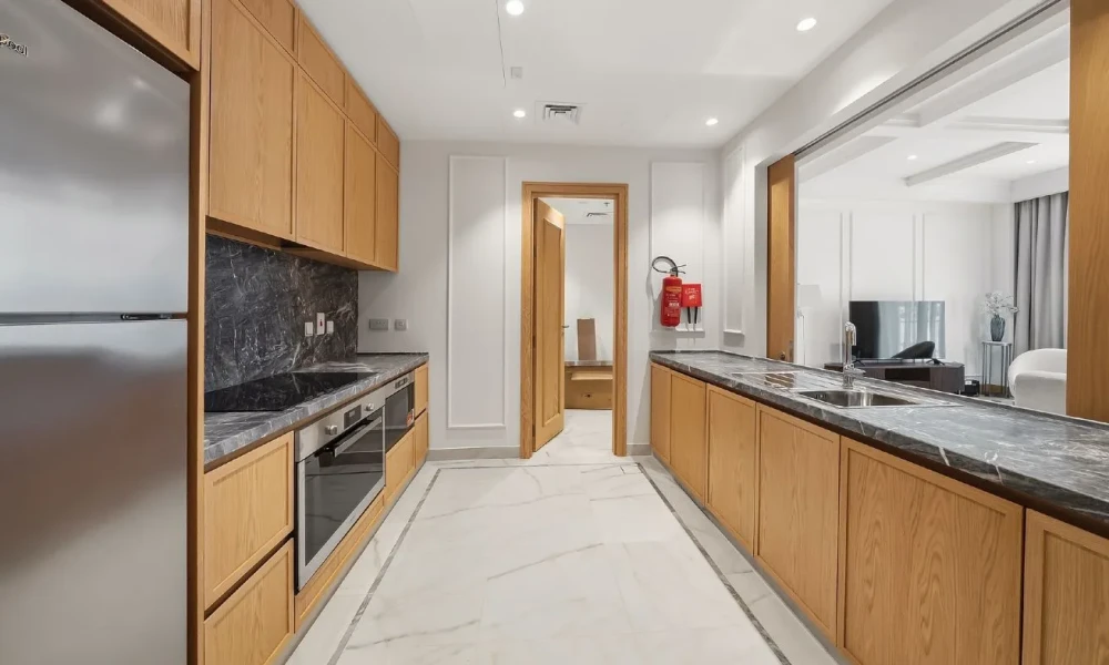EXCLUSIVE 2BR APT FOR SALE | ROOFTOP & AMENITIES - Image 5