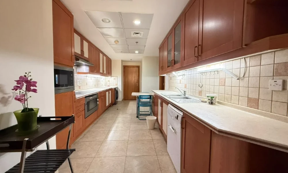 STYLISH 3BR PLUS BALCONY W/ SEA VIEW & AMENITIES - Image 7