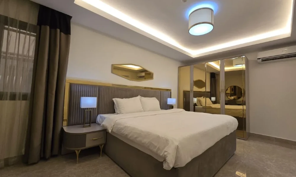 STYLISH 3 BR FF VILLA | GYM, POOL & CLUB HOUSE small 2