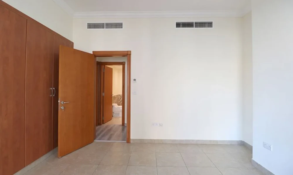 SF 2BR WITH FULL FACILITIES | BALCONY SEA VIEW - Image 4