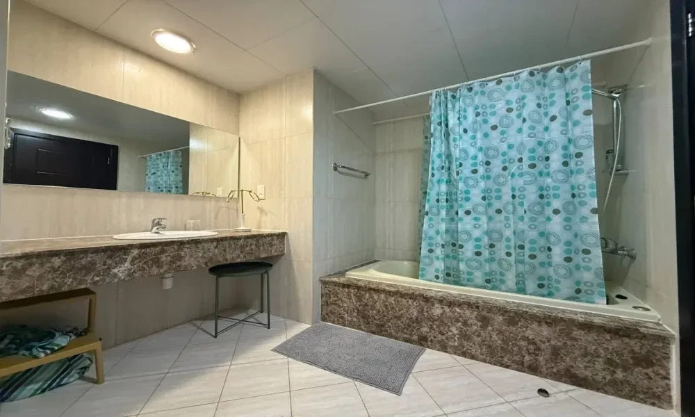 SPACIOUS 1BR | VERANDA SEA & LUSAIL VIEW+AMENITIES - Image 7