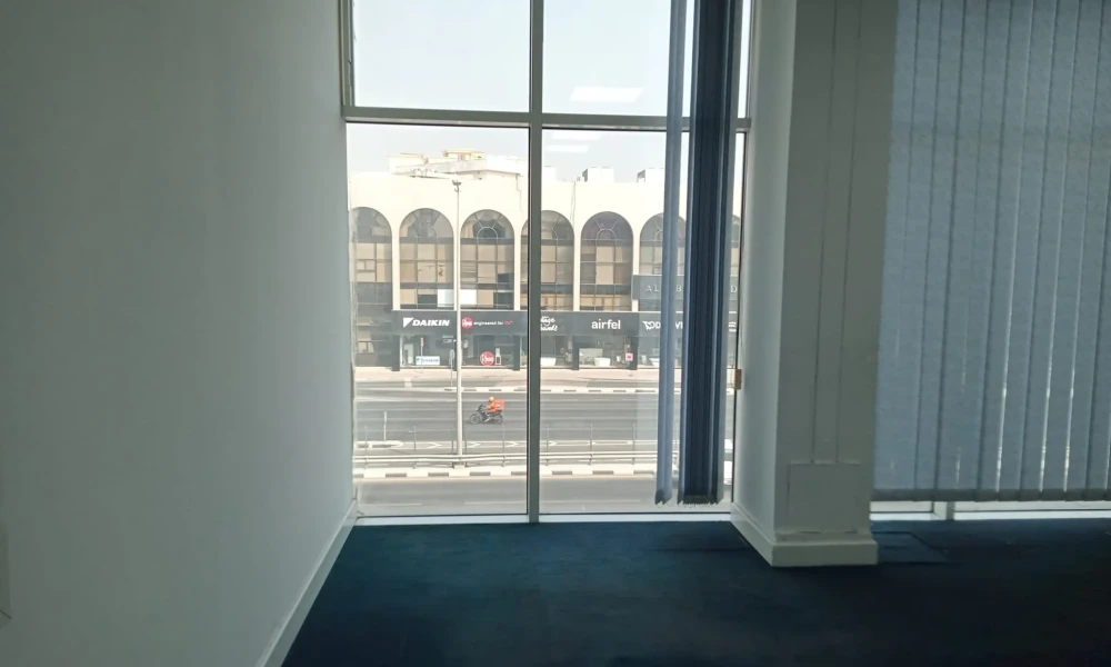 OFFICE FOR RENT | UNFURNISHED | DEDICATED PARKING small 3