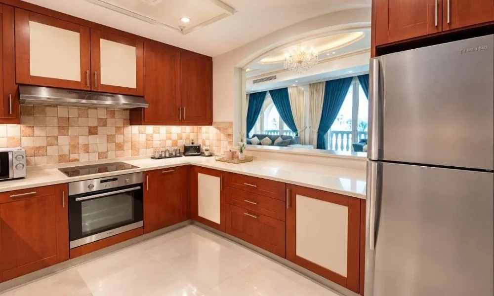 LUXURY 1BR LIVING | THE PEARL, PORTO ARABIA  small 3
